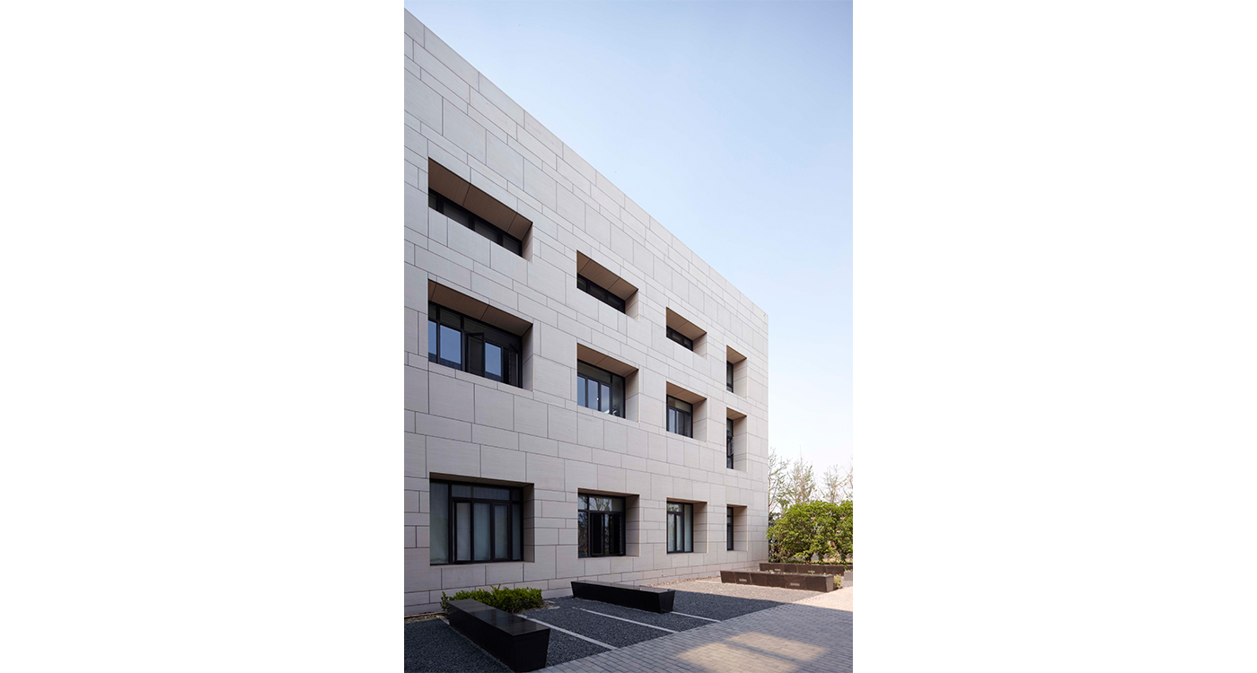 BAU318_Image_015